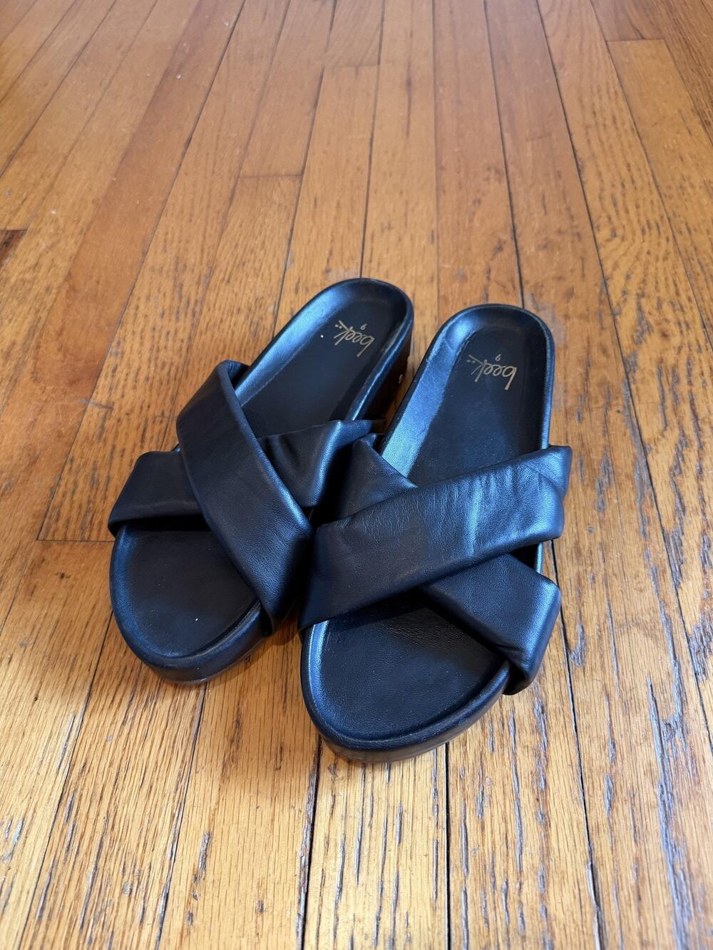 Beek Rhea Sandals Womens 9 Black Leather Criss Cross Slide